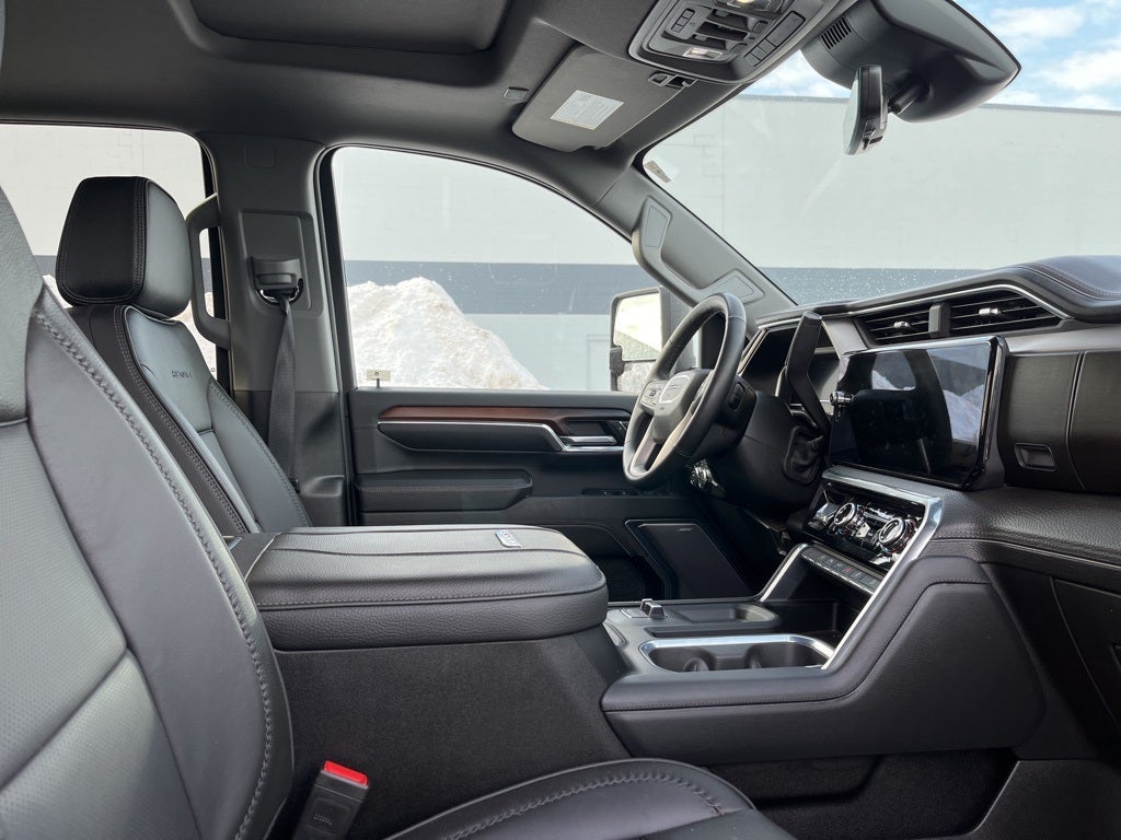 2024 GMC Sierra 2500HD Denali