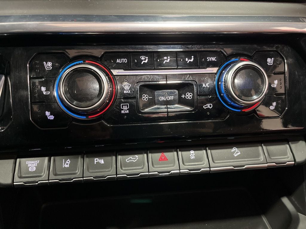 2024 GMC Sierra 3500HD Denali Ultimate