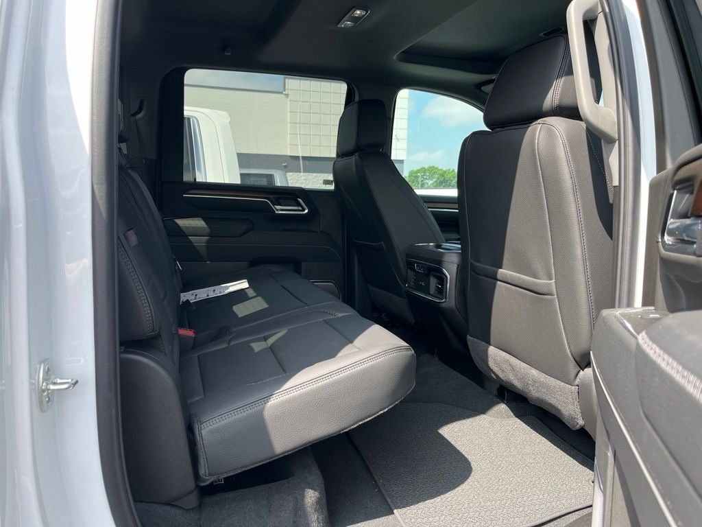 2025 GMC Sierra 3500HD Denali
