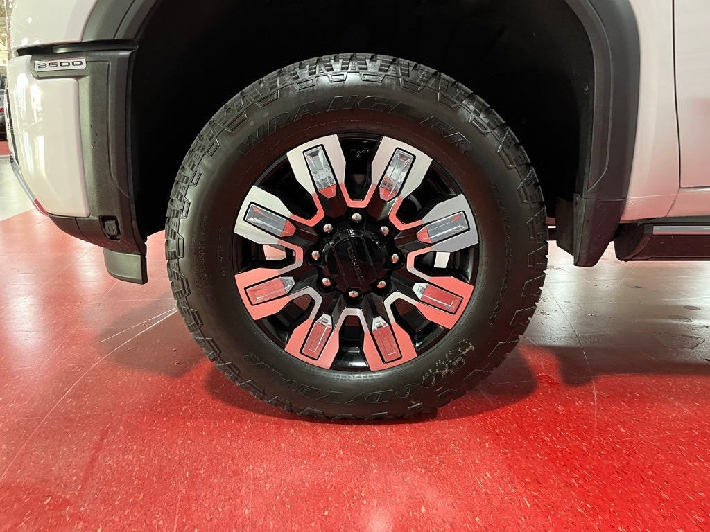 2025 GMC Sierra 3500HD Denali