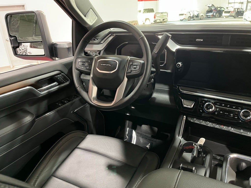 2025 GMC Sierra 3500HD Denali