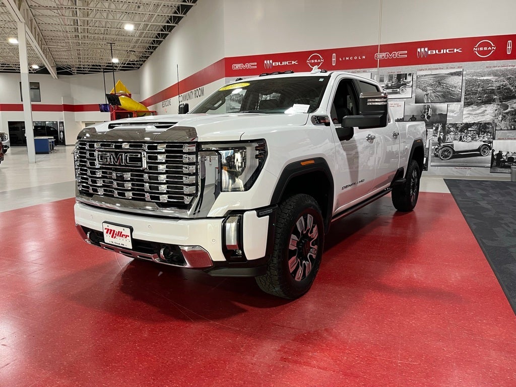2025 GMC Sierra 3500HD Denali