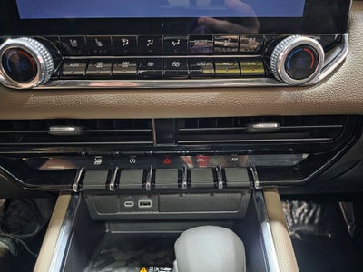 2024 GMC Canyon Denali