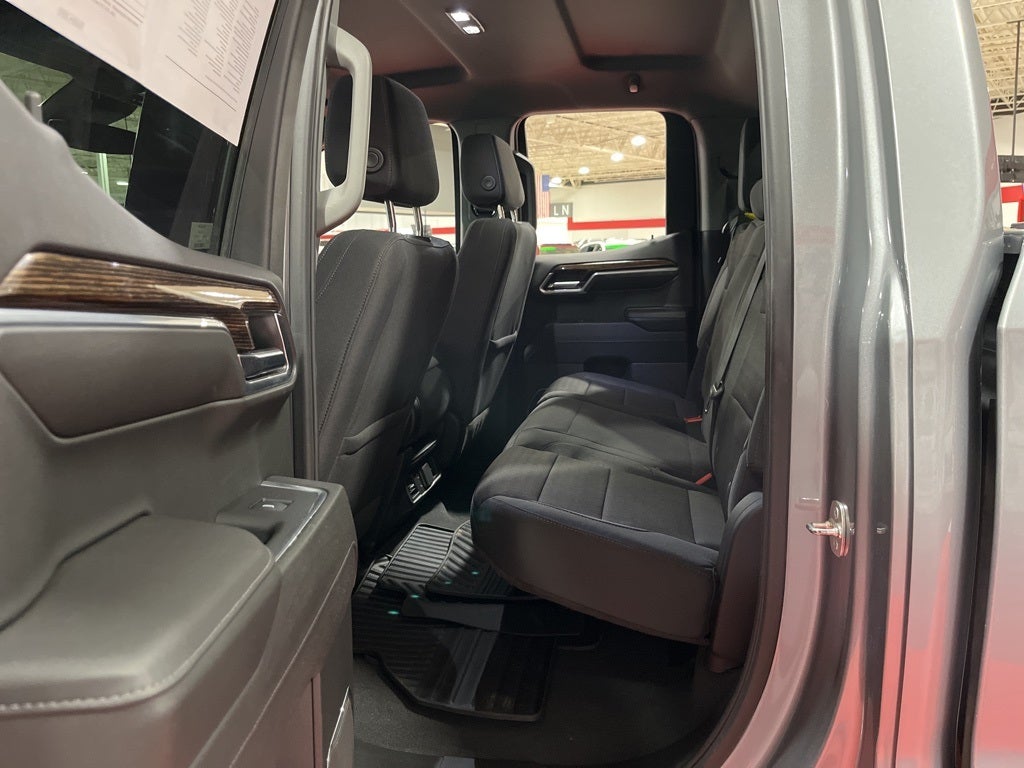 2024 GMC Sierra 1500 SLE