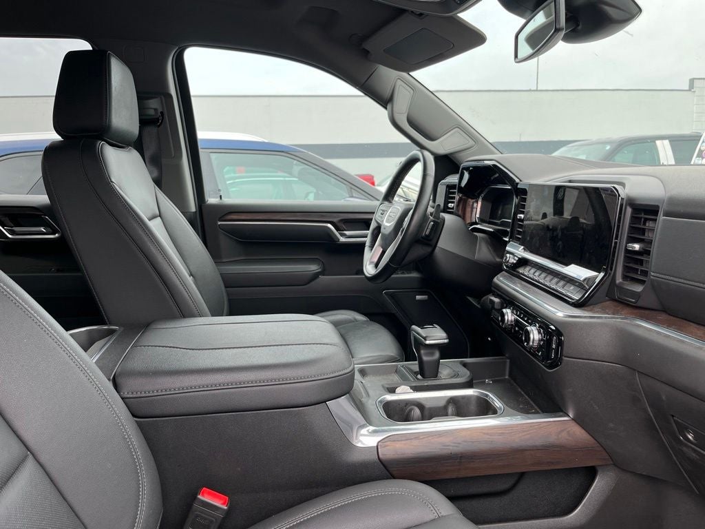 Used 2025 GMC Sierra 1500 SLT with VIN 1GTUUDEL2SZ158127 for sale in St. Cloud, Minnesota