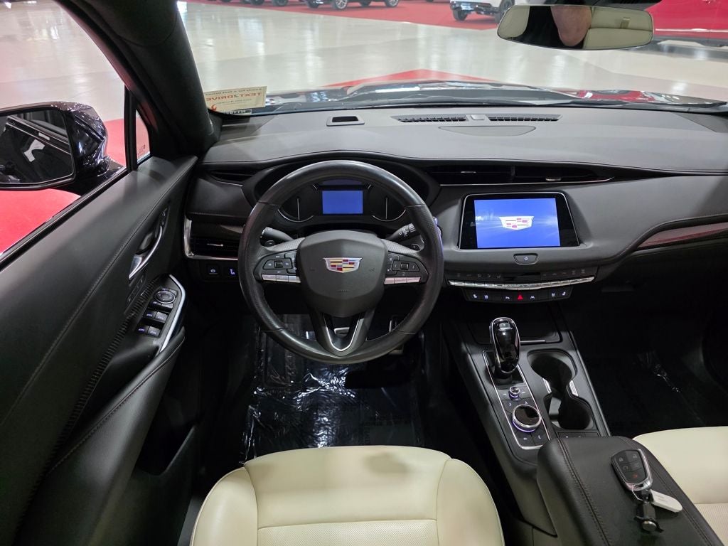 2023 Cadillac XT4 Sport