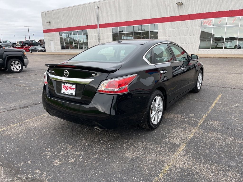 Used 2015 Nissan Altima SL with VIN 1N4AL3AP2FC411387 for sale in St. Cloud, Minnesota