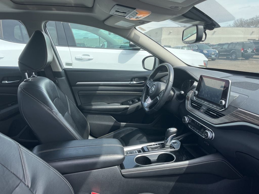 Used 2020 Nissan Altima SL with VIN 1N4BL4EW1LC207414 for sale in St. Cloud, Minnesota