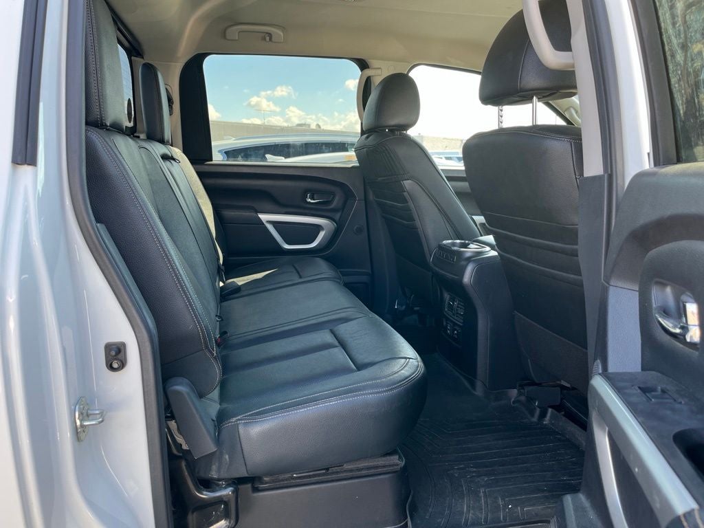 2019 Nissan Titan SL