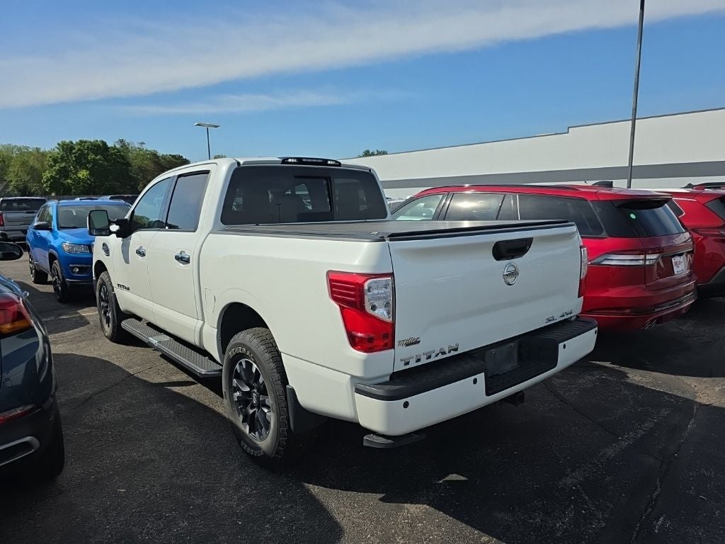 2017 Nissan Titan SL