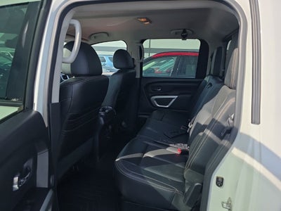 2017 Nissan Titan SL