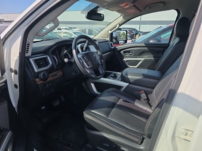 2017 Nissan Titan SL