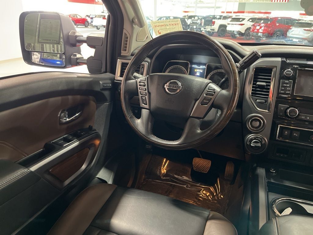 2016 Nissan Titan XD Platinum Reserve Carbravo