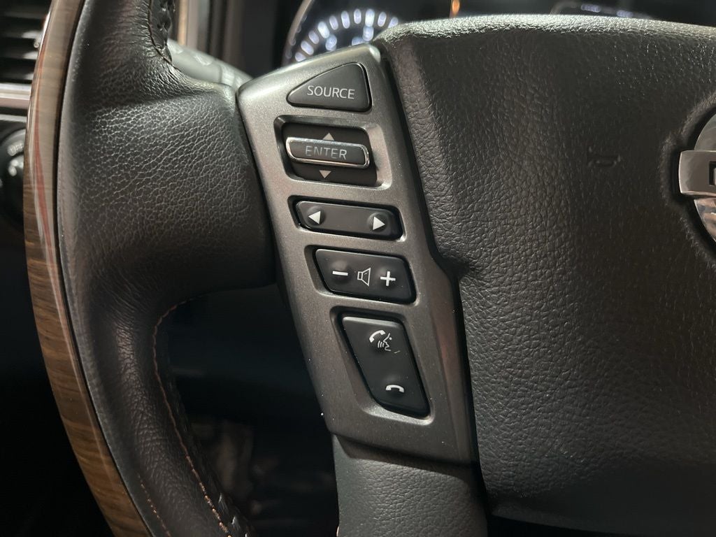 2016 Nissan Titan XD Platinum Reserve Carbravo