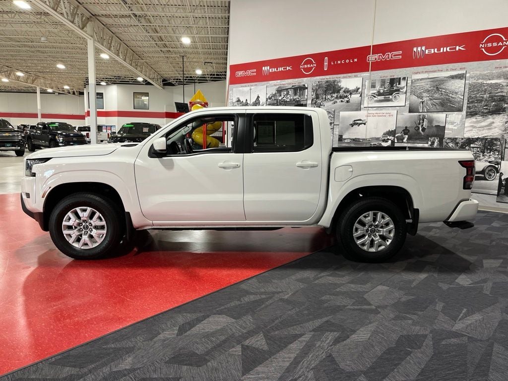 2023 Nissan Frontier SV