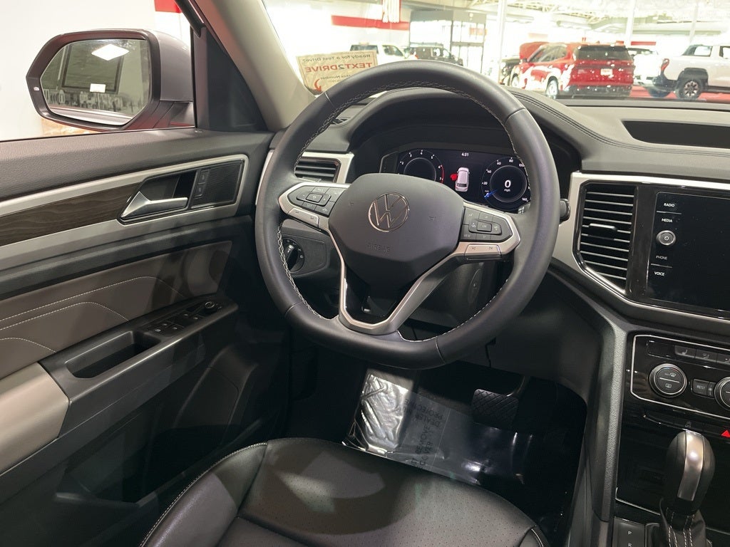2022 Volkswagen Atlas 3.6L V6 SE w/Technology