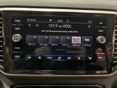 2022 Volkswagen Atlas 3.6L V6 SE w/Technology