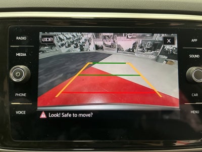 2022 Volkswagen Atlas 3.6L V6 SE w/Technology