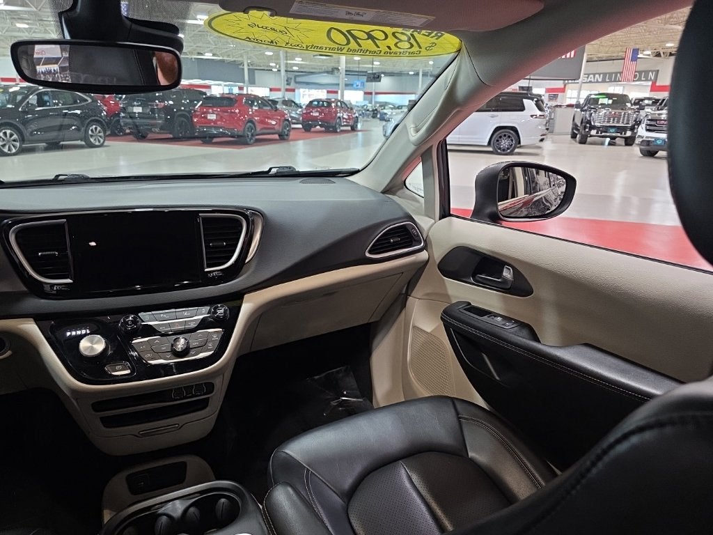 2023 Chrysler Pacifica Touring L Carbravo GM CPO
