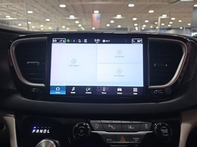 2023 Chrysler Pacifica Touring L Carbravo GM CPO