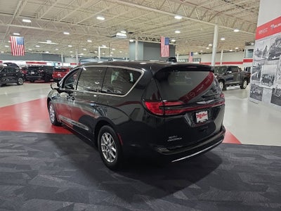 2023 Chrysler Pacifica Touring L Carbravo GM CPO