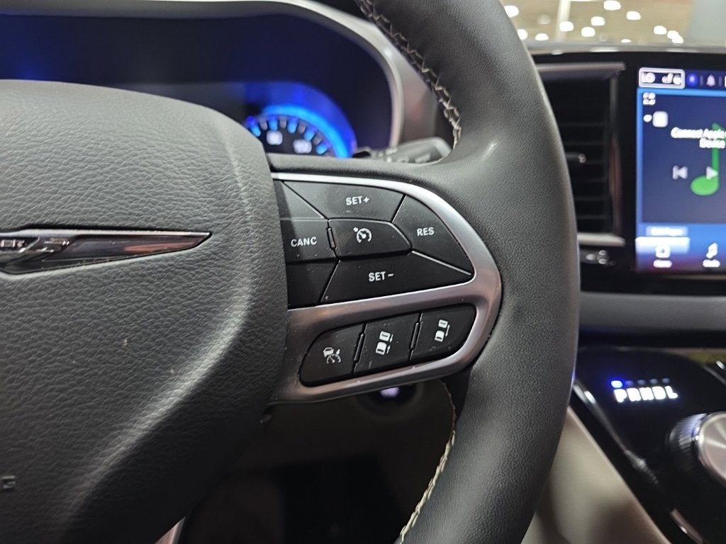 2024 Chrysler Pacifica Touring L - Photo 27