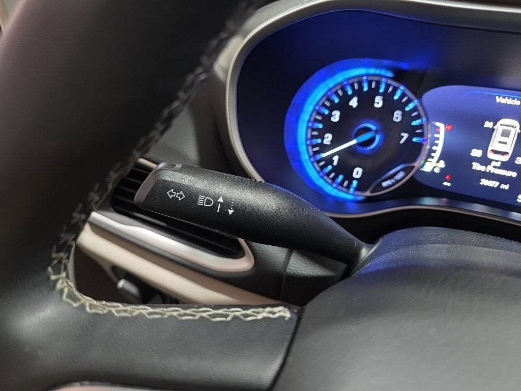 2024 Chrysler Pacifica Touring L - Photo 30