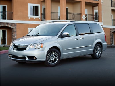 2013 Chrysler Town & Country Touring