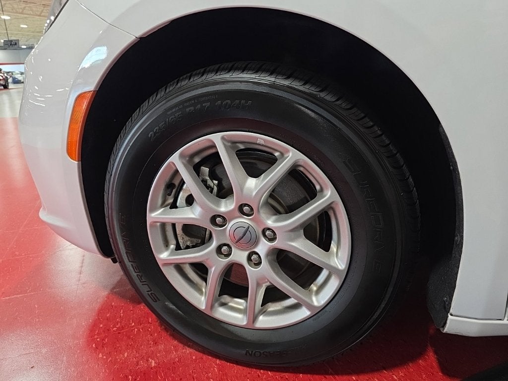 2024 Chrysler Pacifica Touring L Carbravo GM CPO