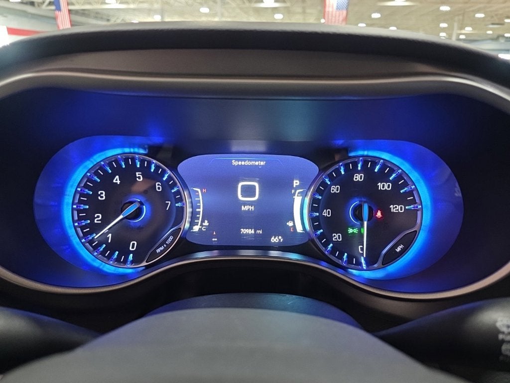 2024 Chrysler Pacifica Touring L Carbravo GM CPO