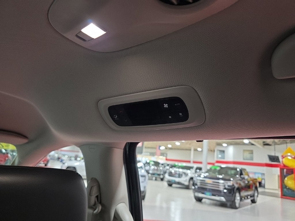 2023 Chrysler Pacifica Touring L - Photo 19