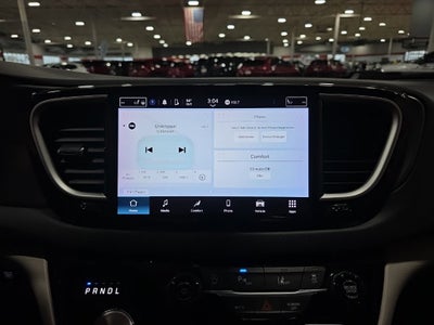2023 Chrysler Pacifica Touring L Carbravo GM CPO