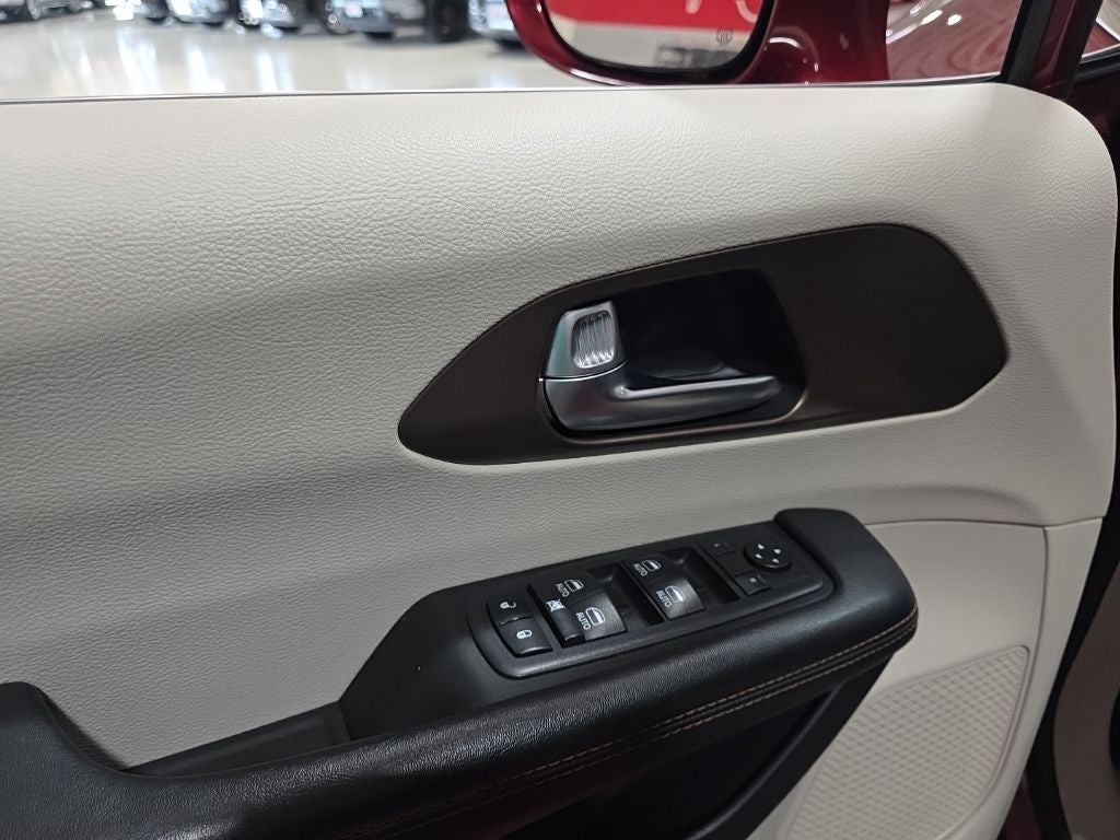 2019 Chrysler Pacifica Touring L Plus