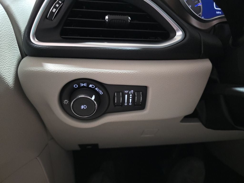 2019 Chrysler Pacifica Touring L Plus