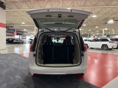 2024 Chrysler Pacifica Limited Carbravo CPO
