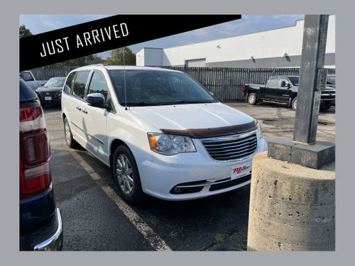 2016 Chrysler Town & Country Limited