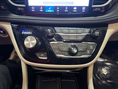 2024 Chrysler Pacifica Limited Carbravo CPO