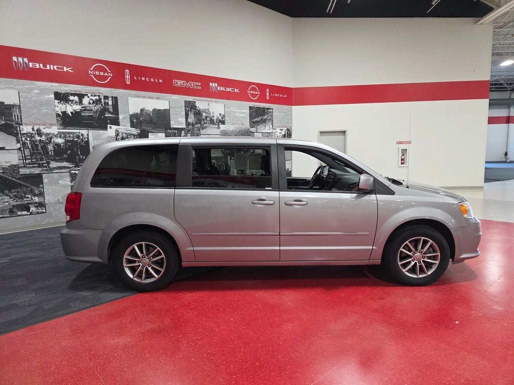Used 2016 Dodge Grand Caravan SE Plus with VIN 2C4RDGBG0GR358195 for sale in St. Cloud, Minnesota