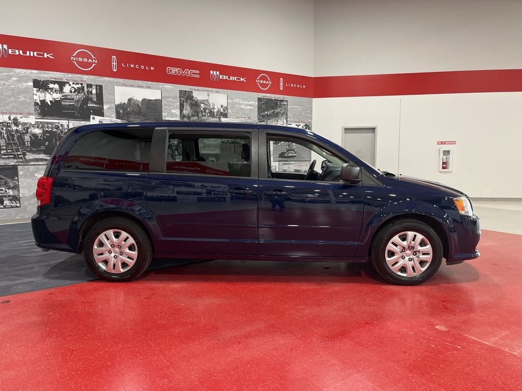 Used 2016 Dodge Grand Caravan SE with VIN 2C4RDGBG8GR114777 for sale in St. Cloud, Minnesota