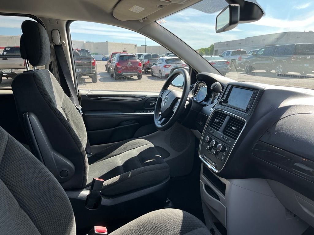 Used 2019 Dodge Grand Caravan SE with VIN 2C4RDGBG9KR745367 for sale in St. Cloud, Minnesota