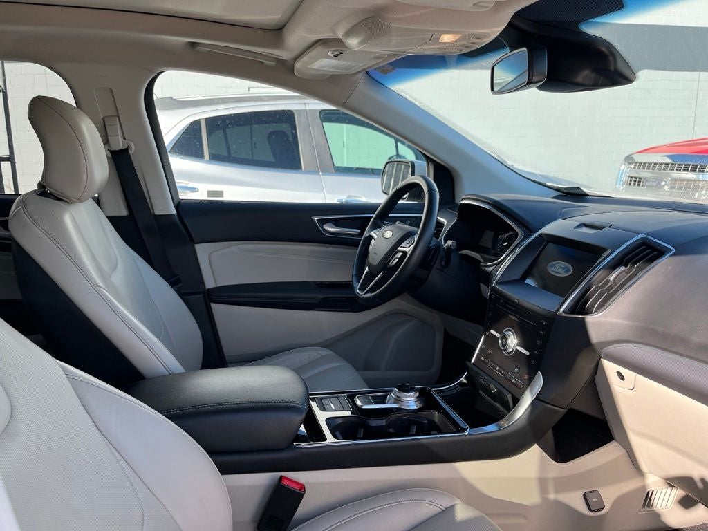 2019 Ford Edge Titanium Carbravo Certified