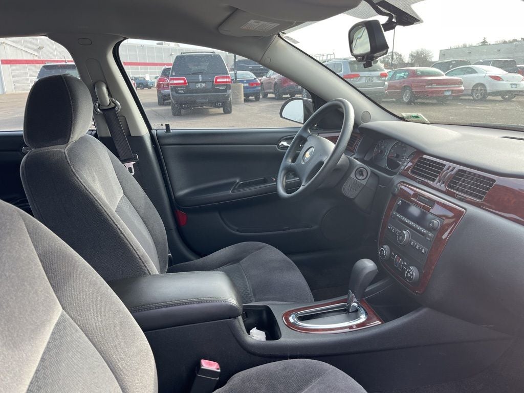 Used 2007 Chevrolet Impala LT with VIN 2G1WT58K479322055 for sale in St. Cloud, Minnesota