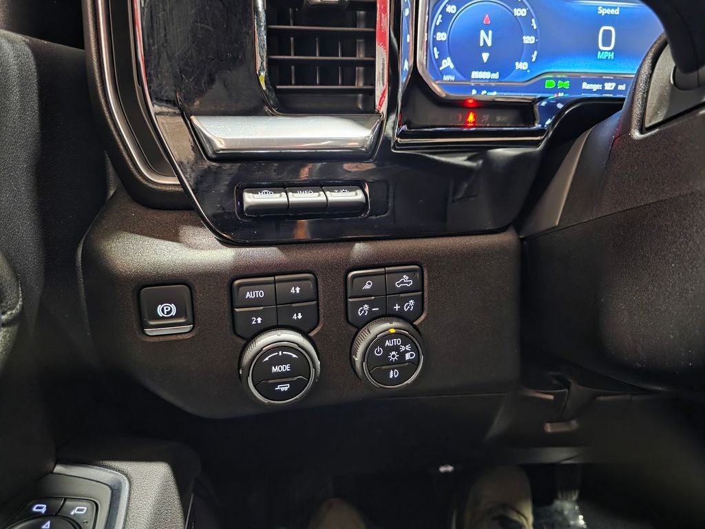2025 Chevrolet Silverado 3500HD High Country