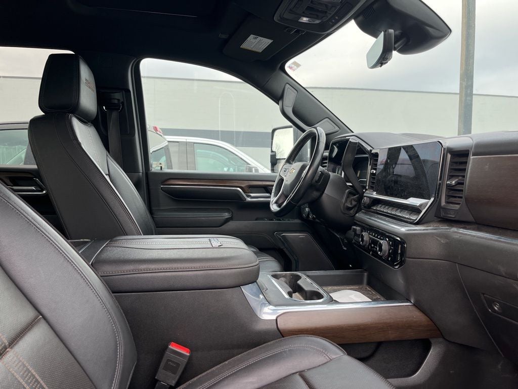 2024 Chevrolet Silverado 3500HD High Country