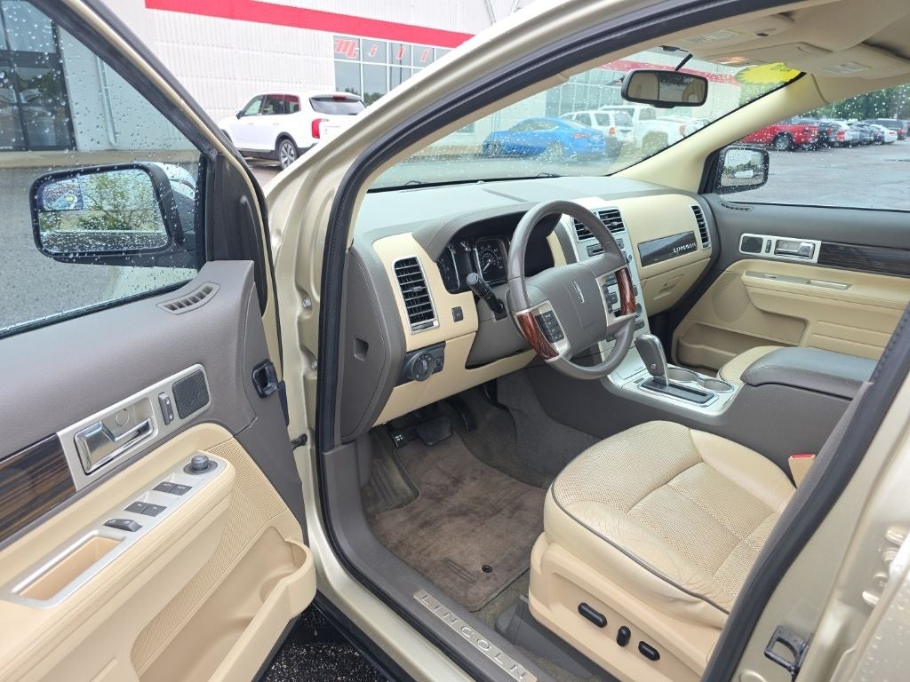 2010 Lincoln MKX Base