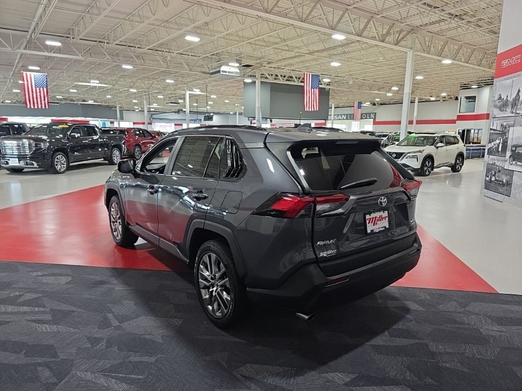 2019 Toyota RAV4 XLE Premium