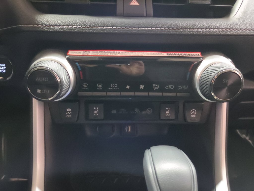 2025 Toyota RAV4 XLE Carbravo Certified