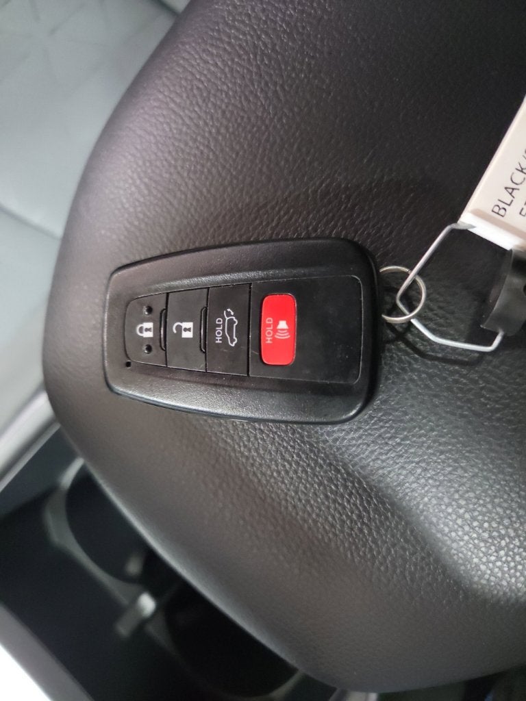 2025 Toyota RAV4 XLE Carbravo Certified