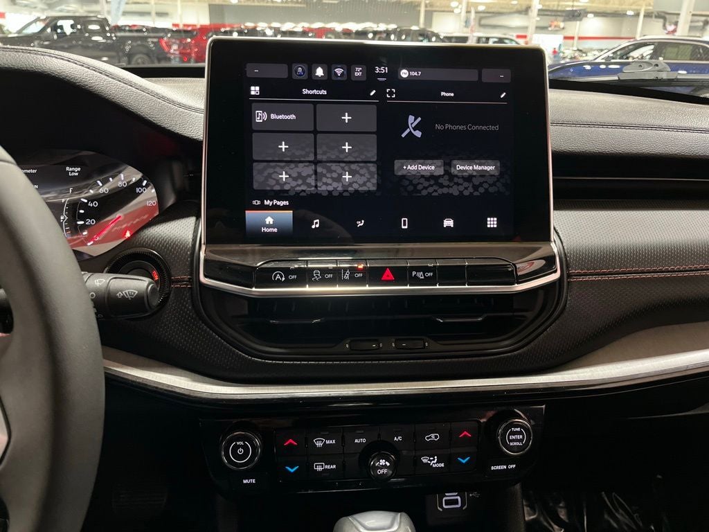 2025 Jeep Compass Trailhawk Carbravo Certified