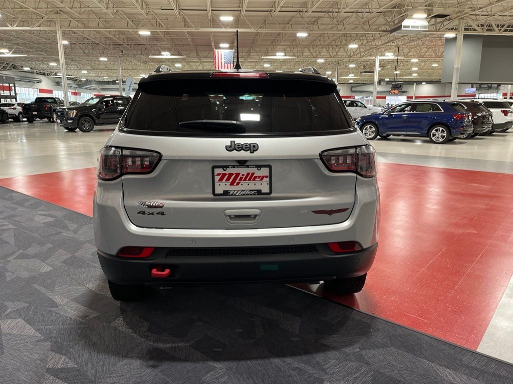 2025 Jeep Compass Trailhawk Carbravo Certified